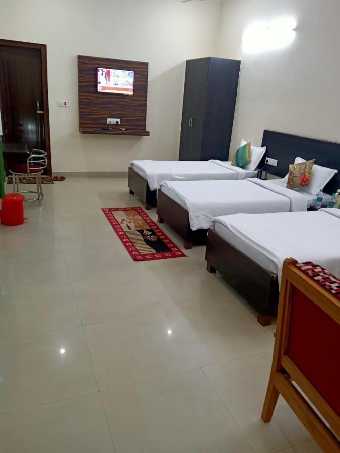 Kushinagar Hotel The Ideal المظهر الخارجي الصورة