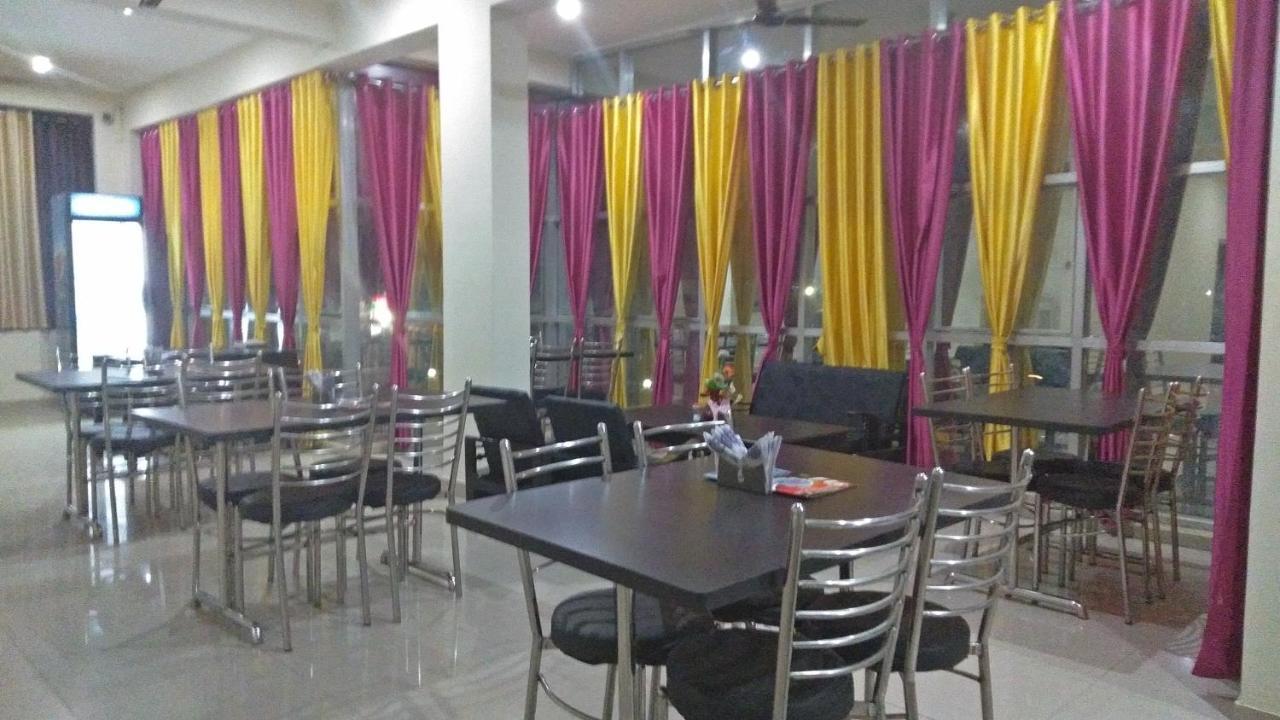 Kushinagar Hotel The Ideal المظهر الخارجي الصورة