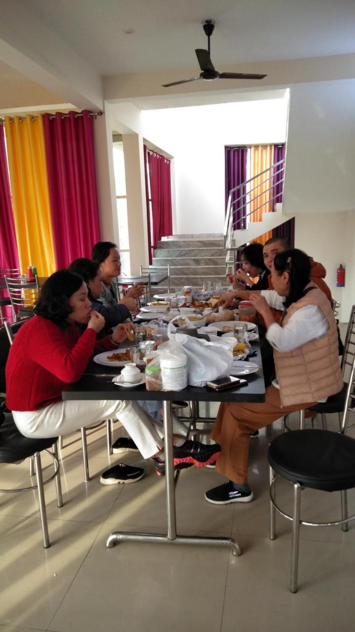 Kushinagar Hotel The Ideal المظهر الخارجي الصورة