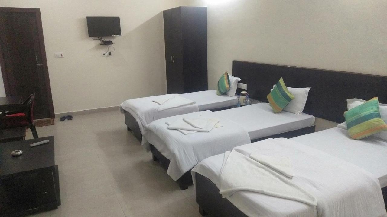 Kushinagar Hotel The Ideal المظهر الخارجي الصورة