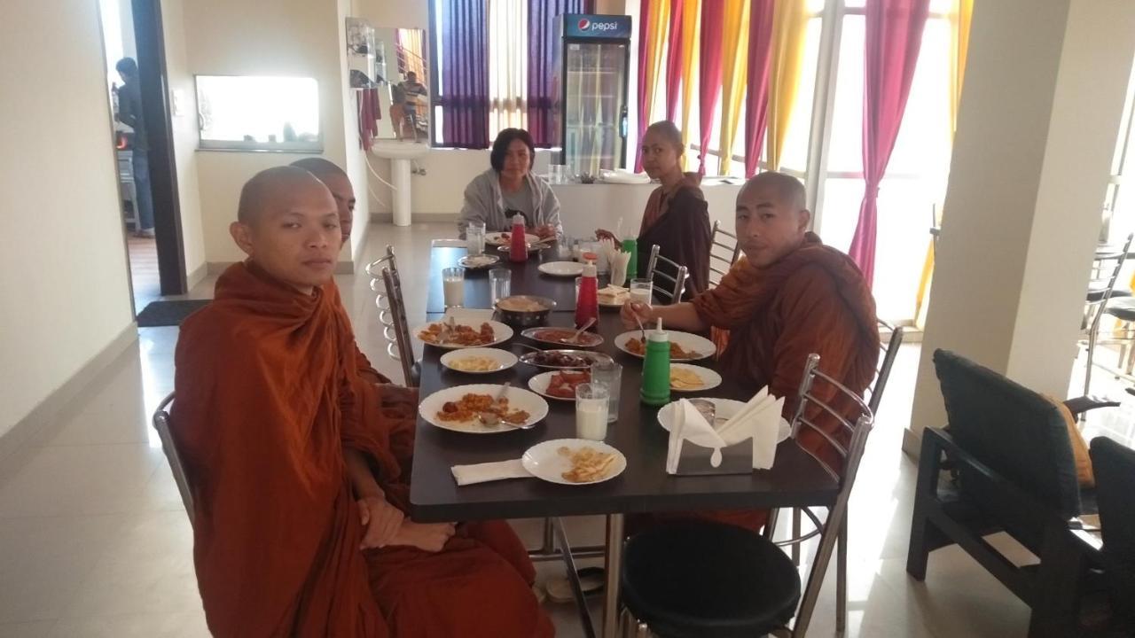 Kushinagar Hotel The Ideal المظهر الخارجي الصورة