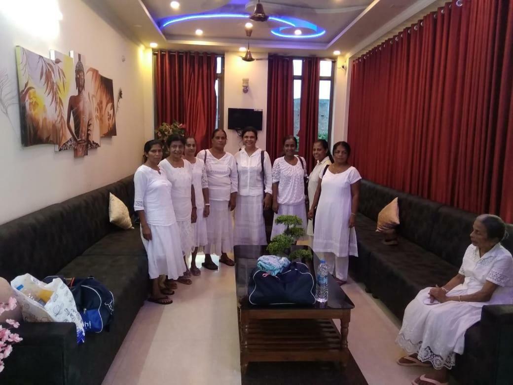 Kushinagar Hotel The Ideal المظهر الخارجي الصورة